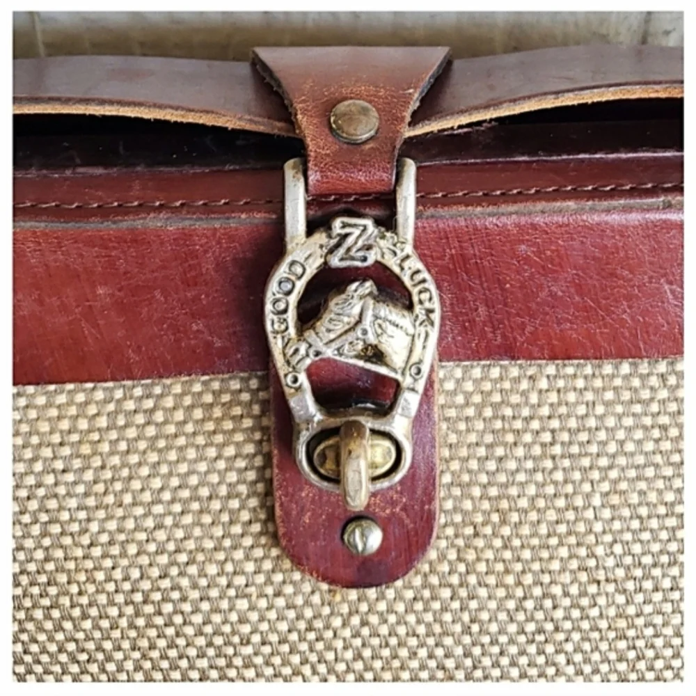 Vintage 50's Mid-Century Modern Zenith Metal Frame Horseshoe Equestrian Handbag - Picture 13 of 16